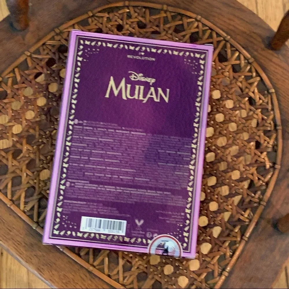 REVOLUTION BEAUTY | NIB I Heart Revolution Disney Princess Palette Mulan
